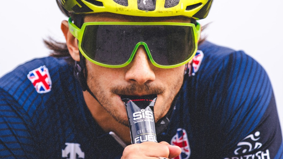 Защо продуктите за енергия и хидратация са безценни при дълги карания